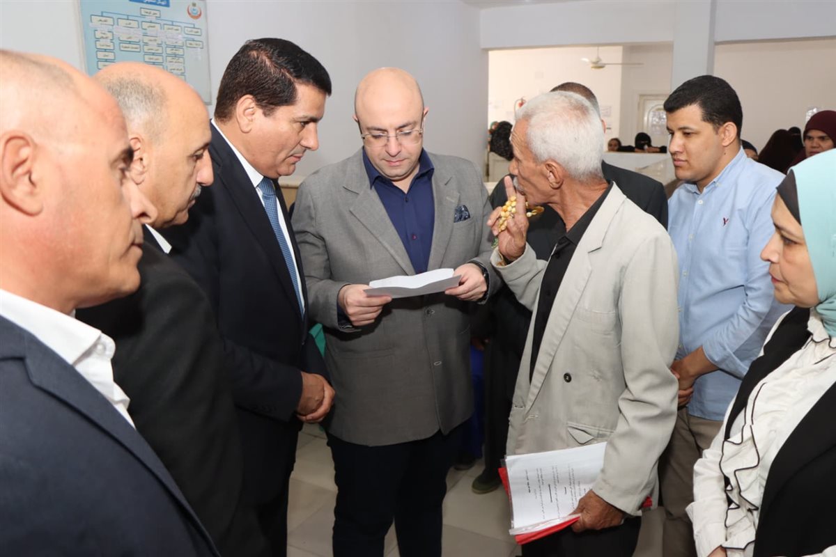 محافظ بني سويف يزور قرية بني هاني بإهناسيا