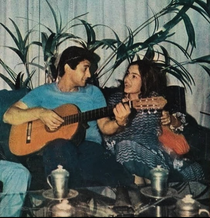 عمر خورشيد مع شقيقته شريهان 