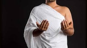 ميقات الإحرام لمن يسافر إلى المدينة المنورة أولًا