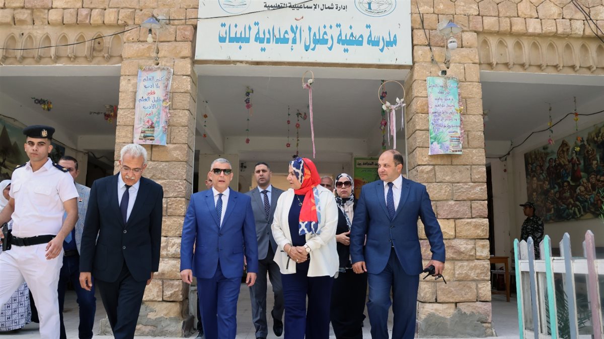 محافظ الإسماعيلية خلال تفقده للجان، فيتو