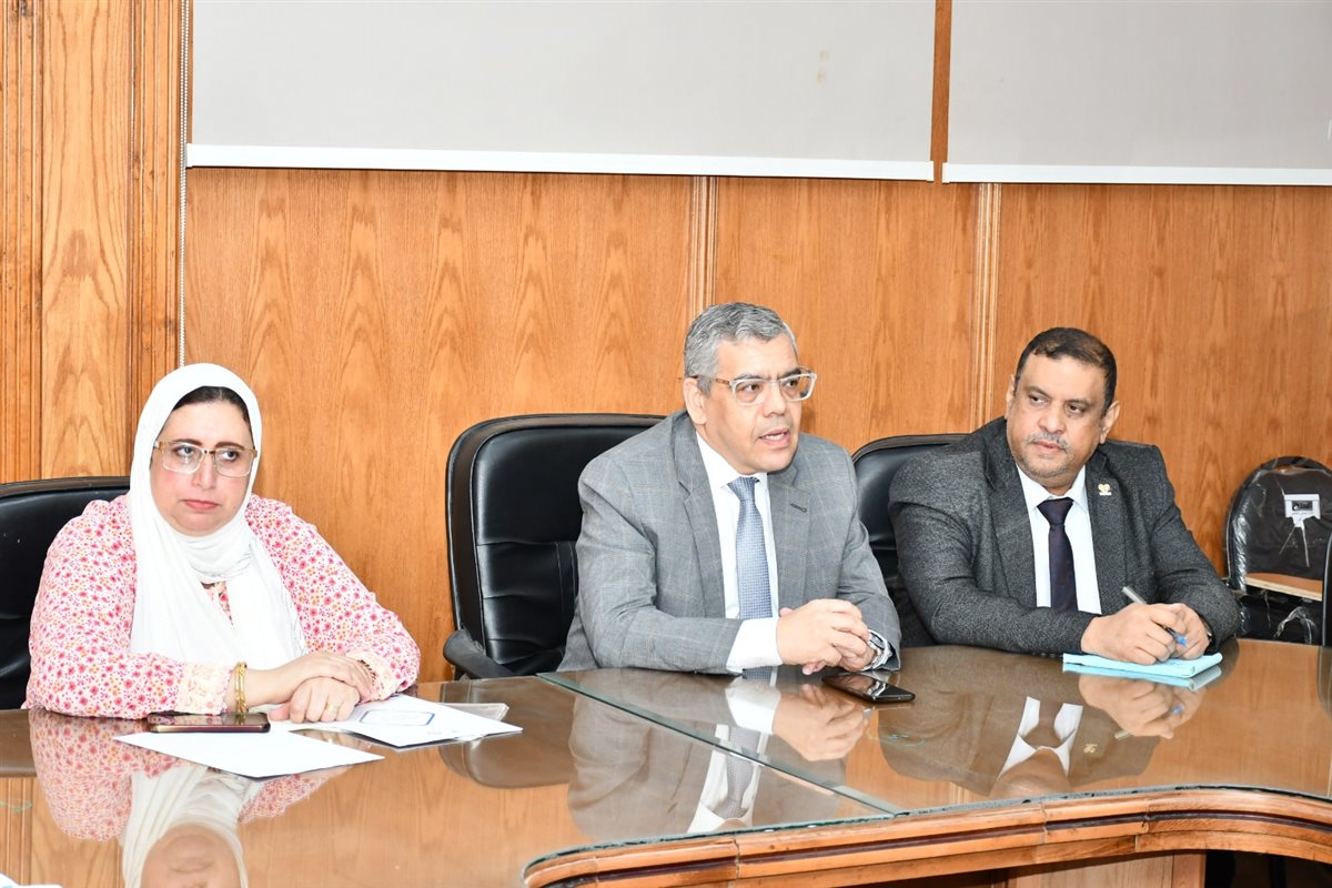 جانب من الاجتماع، فيتو