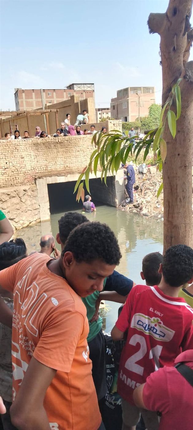 جهود انتشال جثتان من مياة نهر النيل القناطر  ، فيتو 