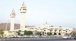 مسجد " التنعيم " تحفة معمارية مزج بين الأصالة والتاريخ | صحيفة معاد