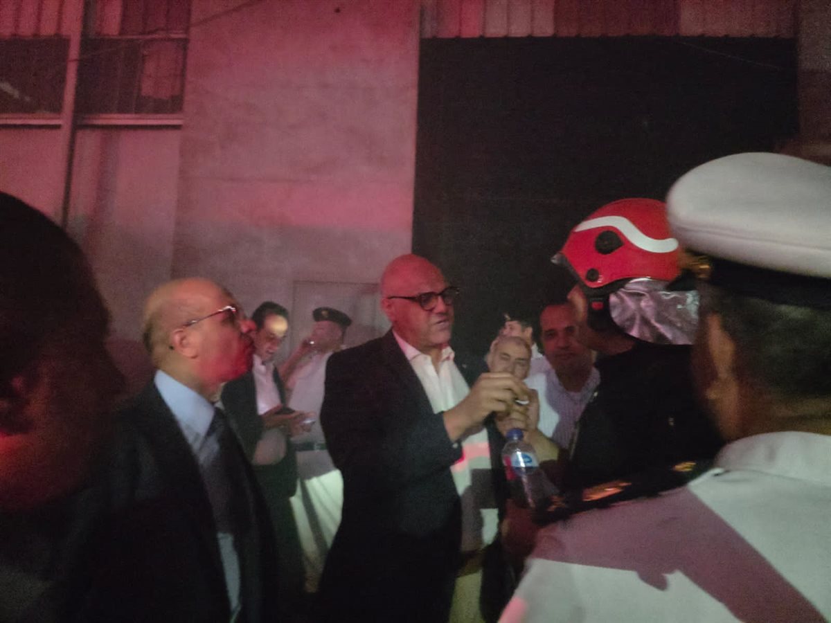 متابعة حريق مصنع سلك المواعين بالقناطر الخيرية،فيتو