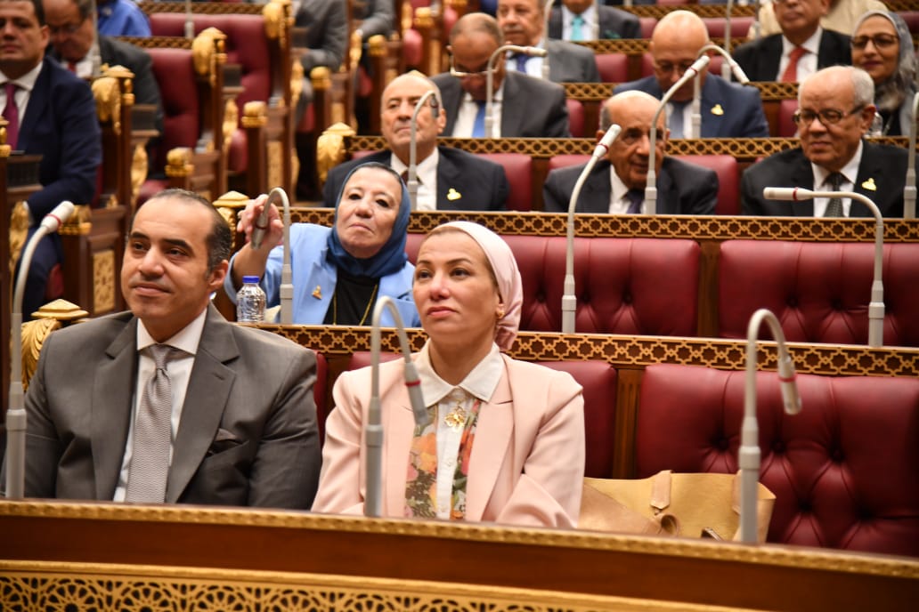 مشاركة وزيرة البيئة في جلسة الشيوخ