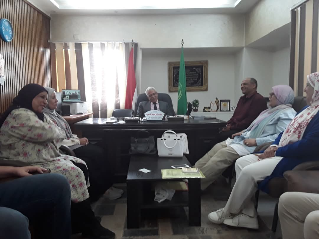 جانب من العمل بغرفة العمليات،فيتو