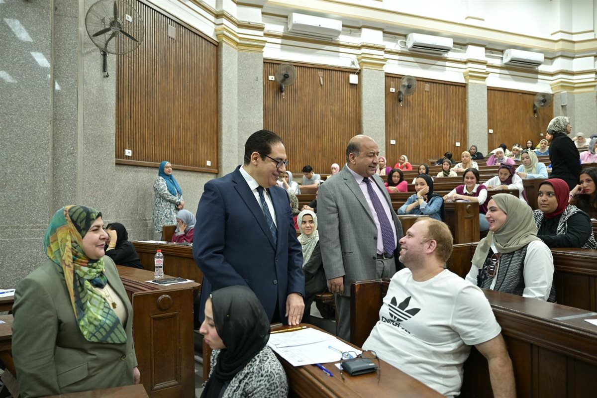 امتحانات جامعة القاهرة