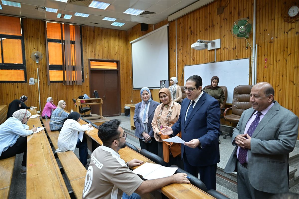 امتحانات جامعة القاهرة