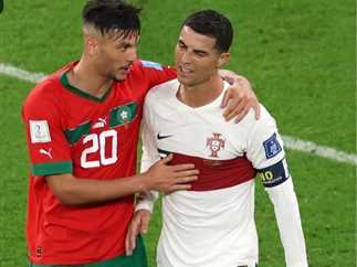 مع رونالدو في الملعب