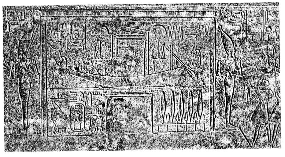 احد المقاصير الـ6 التي شيدتها الملكة حتشبسوت على طول طريق الكباش لاستراحة الناووس