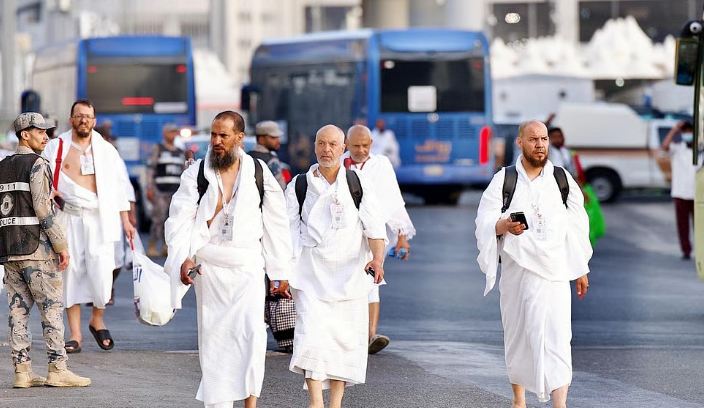 تصعيد آلاف الحجاج، فيتو