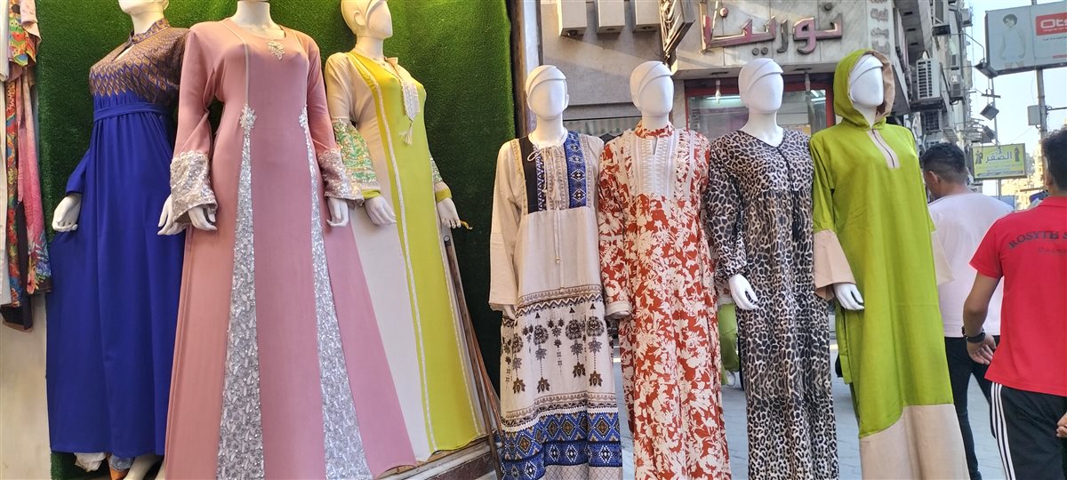 أسعار اسدالات الصلاة في سوق العتبة بمناسبة عيد الأضحى 