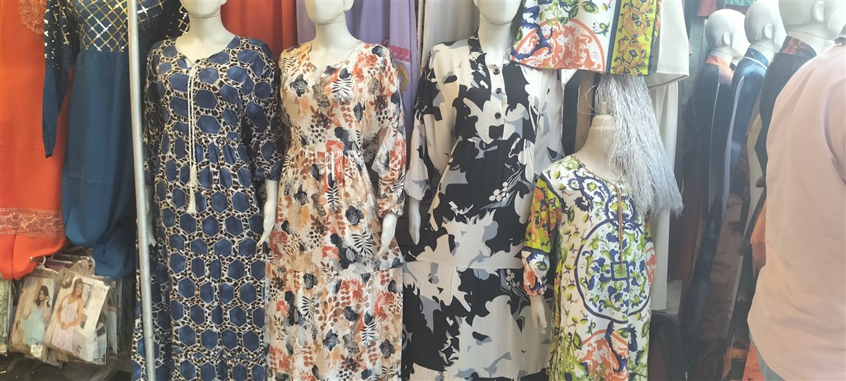 أسعار اسدالات الصلاة في سوق العتبة بمناسبة عيد الأضحى 