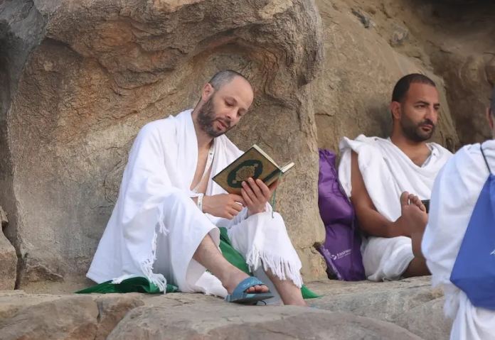 فوق جبل الرحمة، فيتو