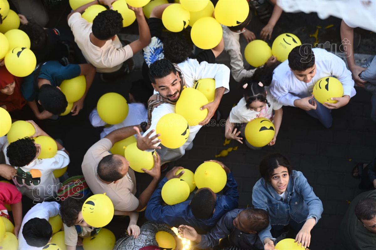 شماريخ وبلالين، احتفالات بعد صلاة العيد الأضحي بساحة الصديق بمصر الجديدة (3)