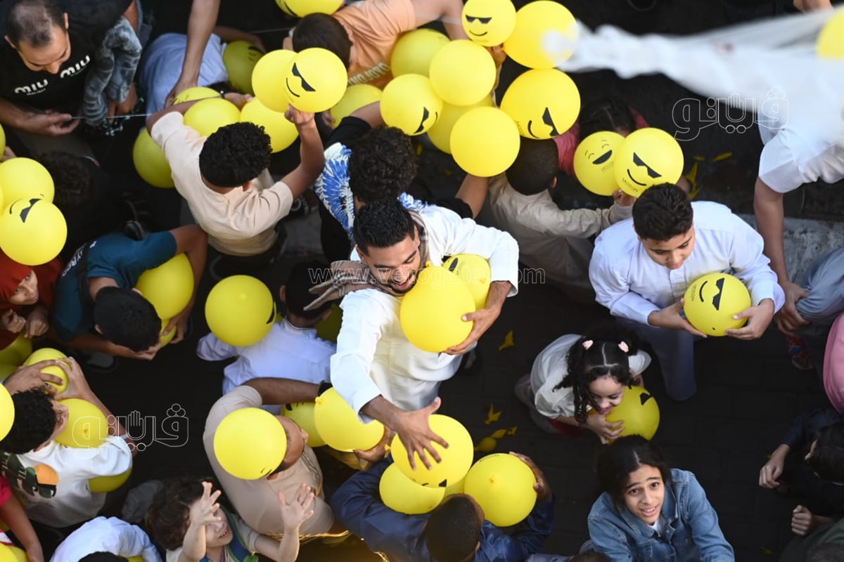 شماريخ وبلالين، احتفالات بعد صلاة العيد الأضحي بساحة الصديق بمصر الجديدة (4)