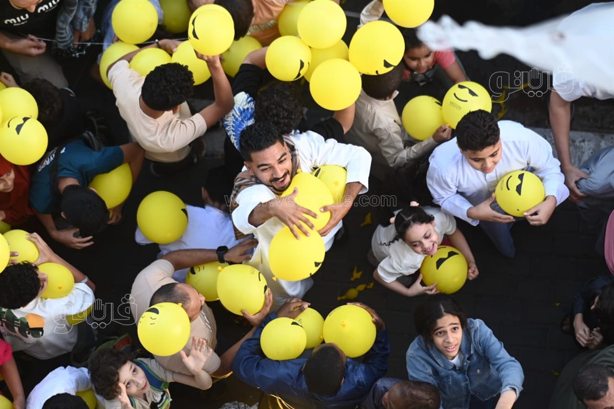 شماريخ وبلالين، احتفالات بعد صلاة العيد الأضحي بساحة الصديق بمصر الجديدة (8)