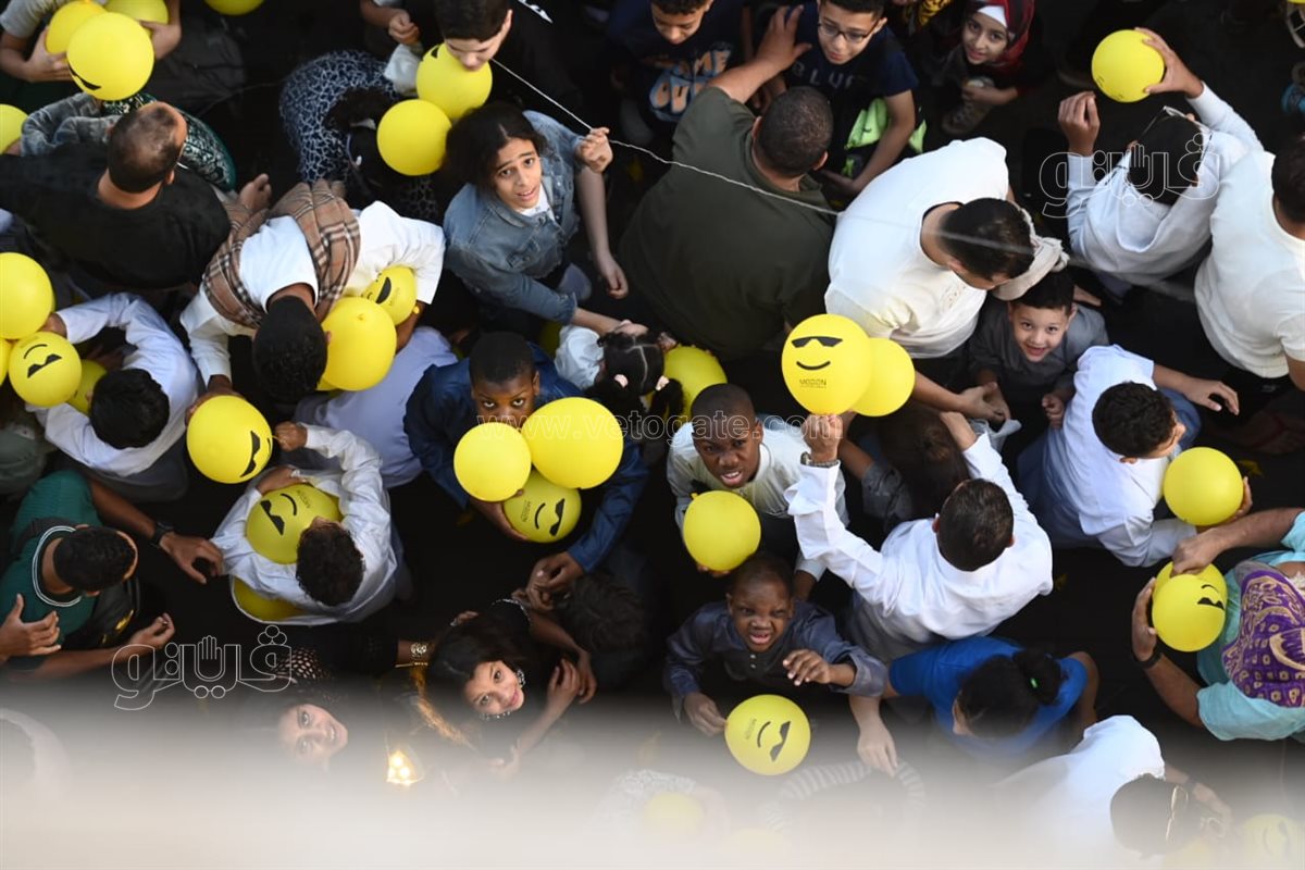 شماريخ وبلالين، احتفالات بعد صلاة العيد الأضحي بساحة الصديق بمصر الجديدة (11)
