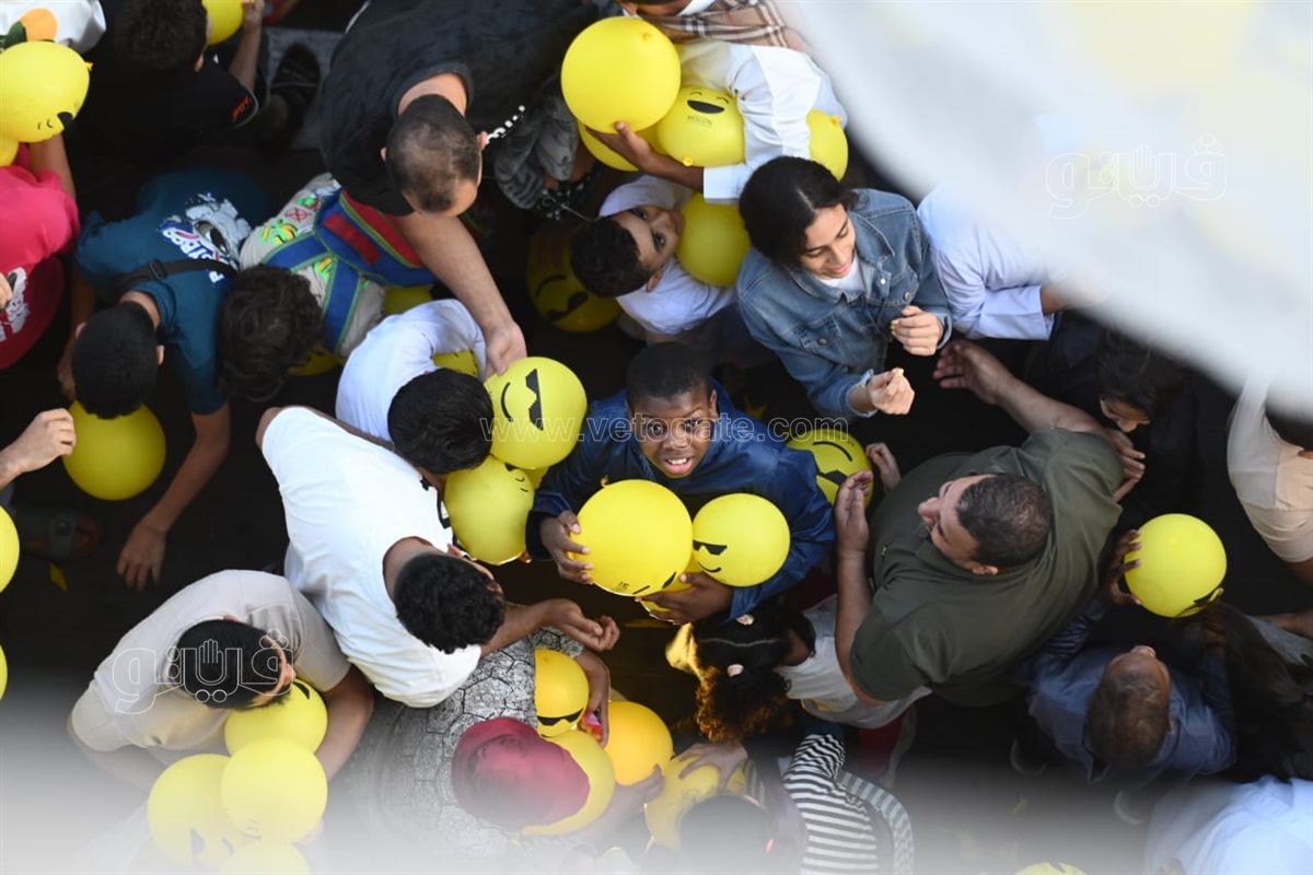شماريخ وبلالين، احتفالات بعد صلاة العيد الأضحي بساحة الصديق بمصر الجديدة (17)