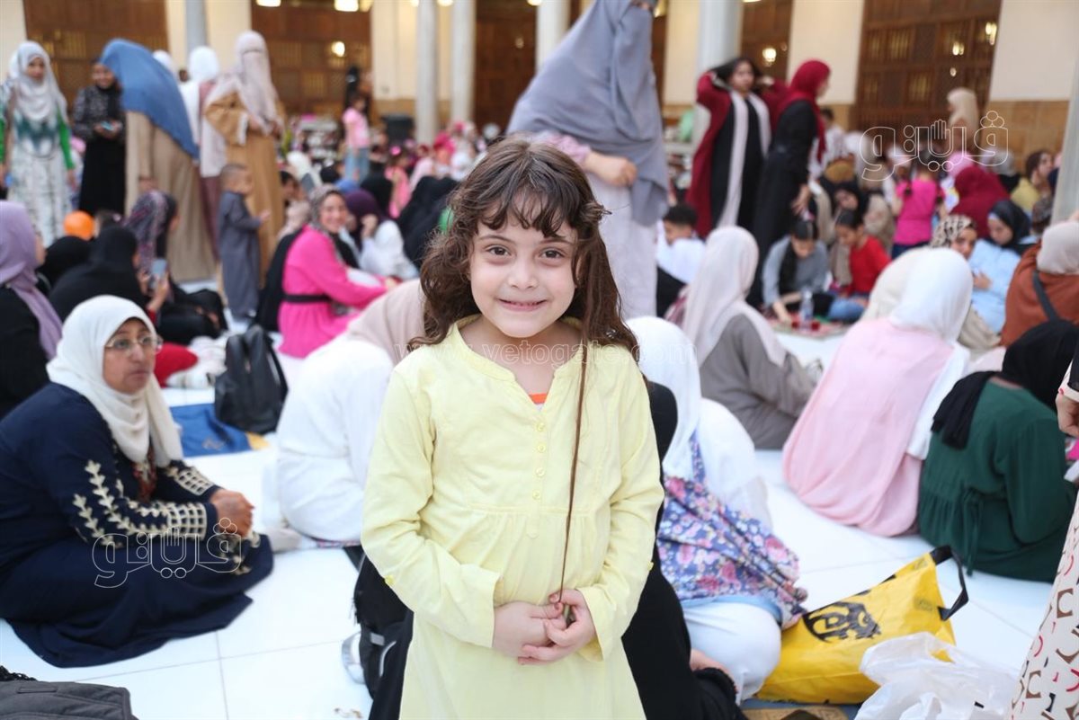 الأطفال يخطفون الأنظار في صلاة عيد الأضحي بالجامع الأزهر (18)