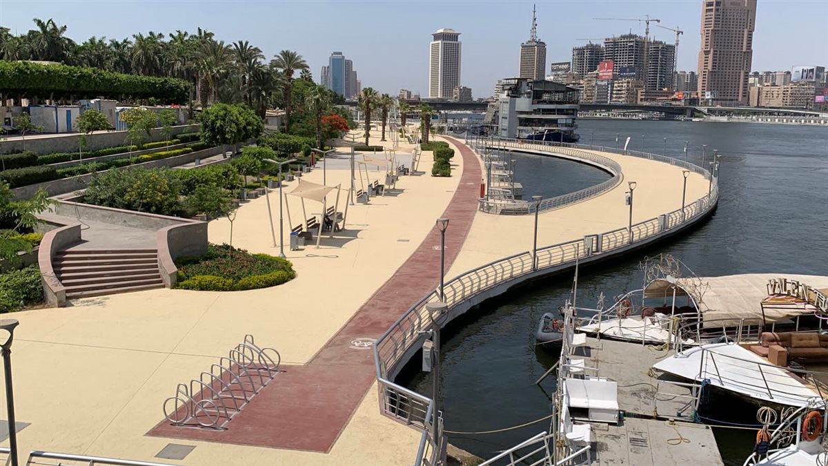 الهدوء يسطر على شوارع قصر النيل 