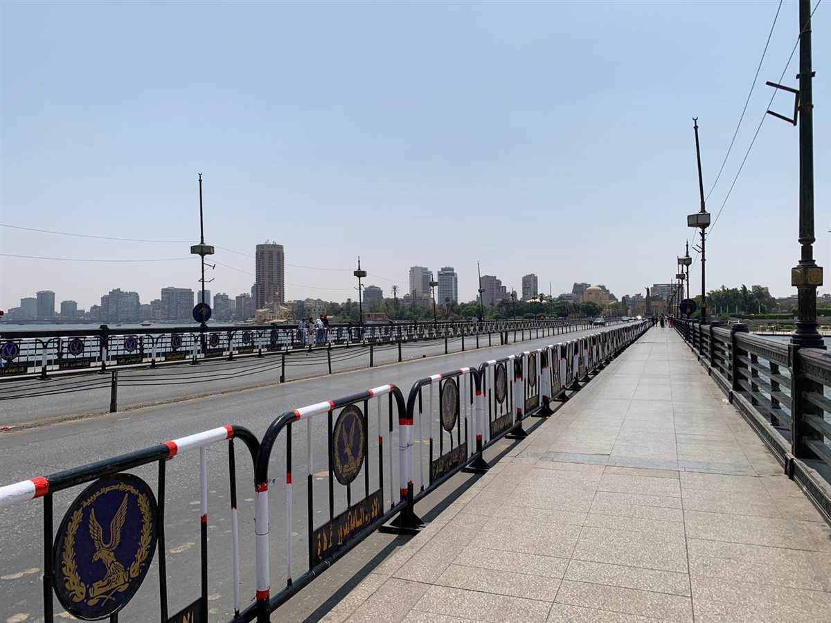 الهدوء يسطر على شوارع قصر النيل 