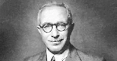 الدكتور محمد حسين هيكل 