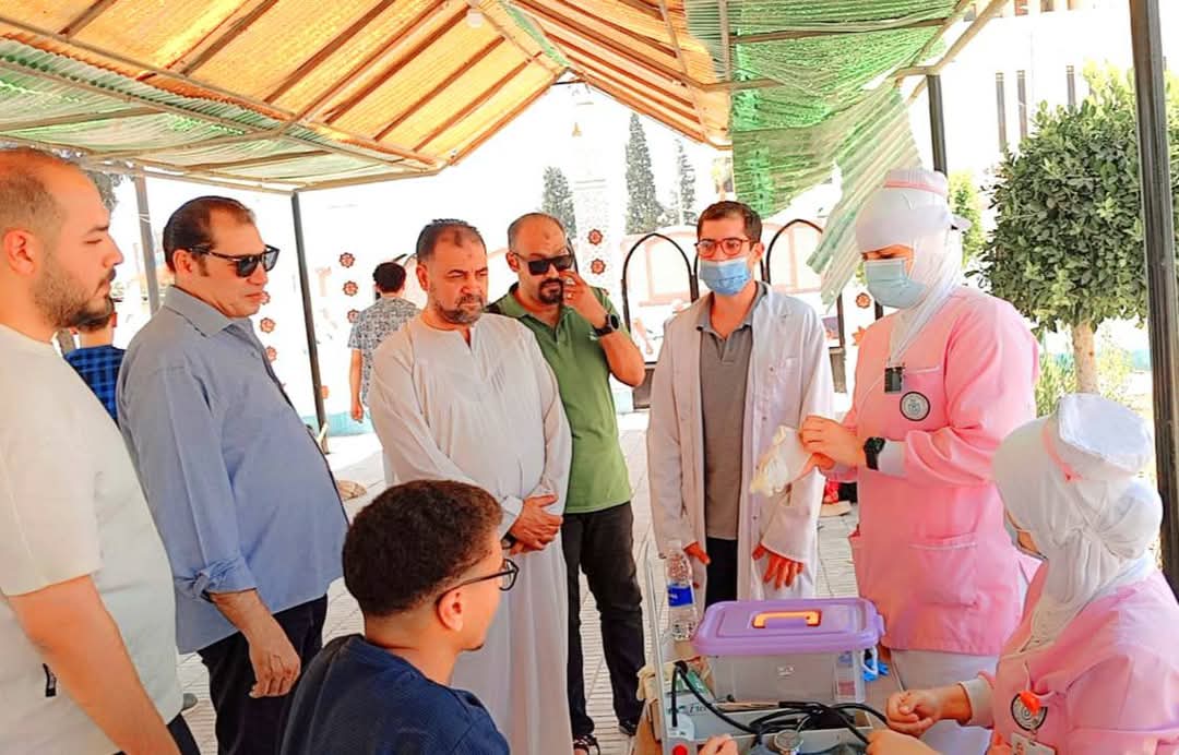 جانب من عمل الفرق الطبية، فيتو