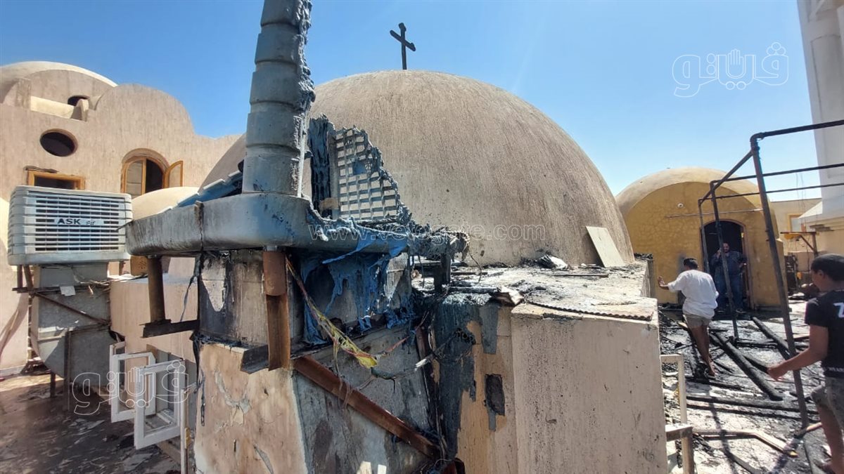 اثار حريق كنسية العذراء في إسنا بالأقصر 5