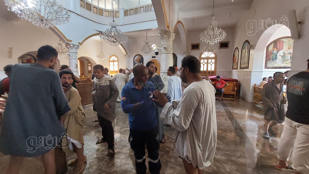 آثار حريق كنسية العذراء في إسنا بالأقصر 2