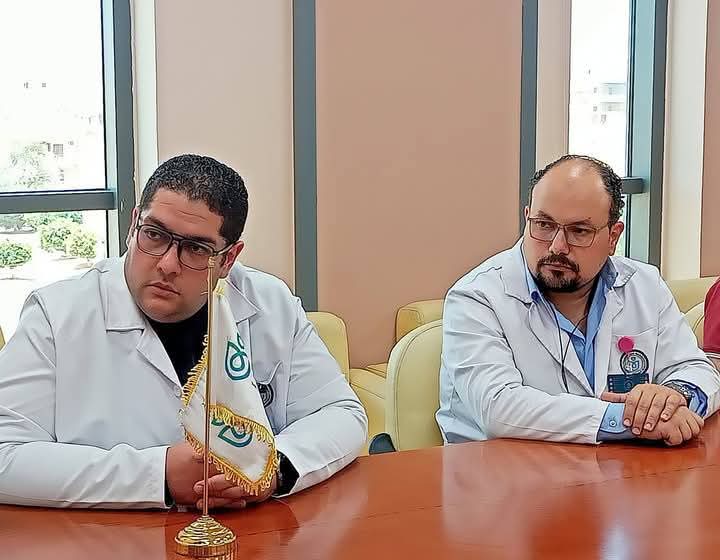 جانب من الاجتماع، فيتو