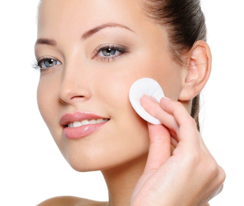 مزيل مكياج طبيعي