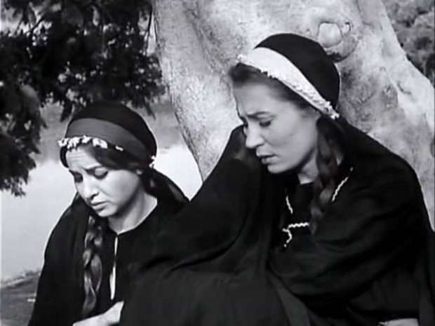 فاتن وزهرة العلا فى دعاء الكروان 