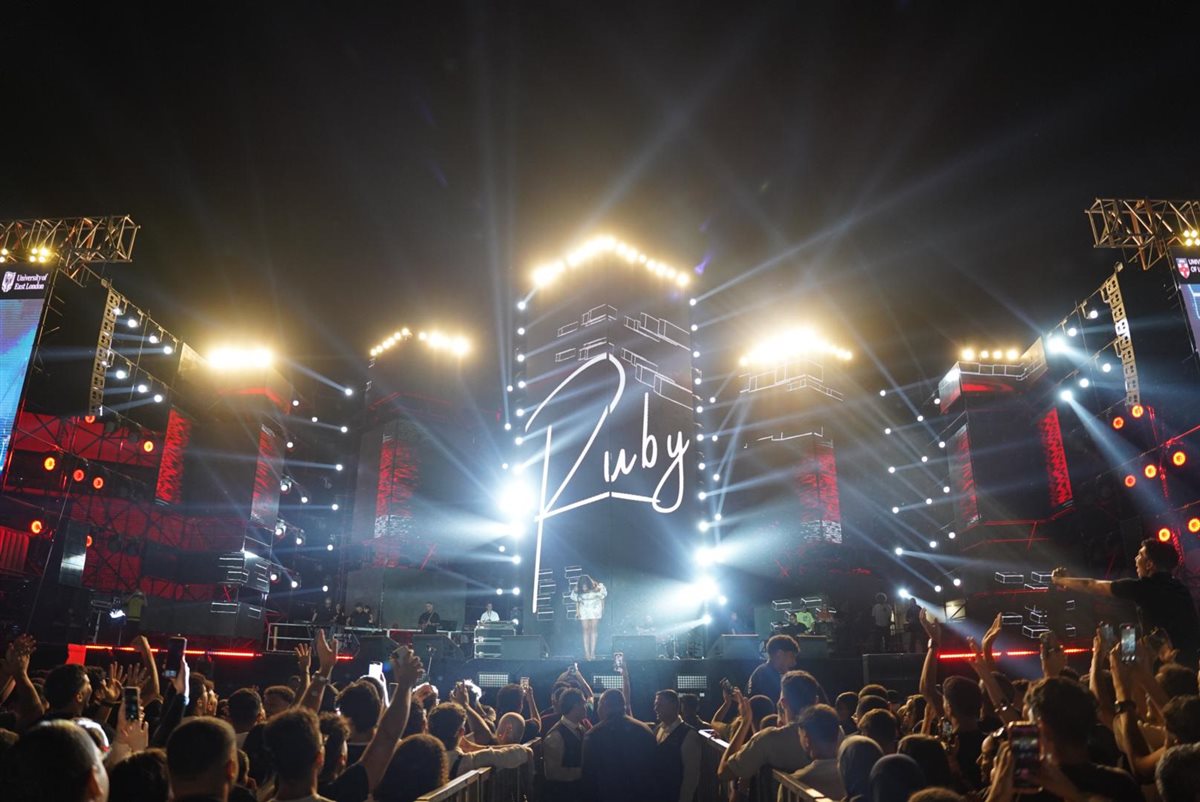 حفل روبي بالجامعات الأوروبية