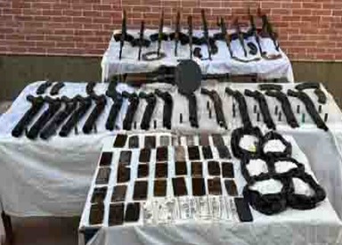 ضبط بؤر إجرامية وضبط مخدرات وأسلحة بقيمة 64 مليون جنيه.. ومصرع عنصرين شديدي الخطورة بأسيوط والمنيا