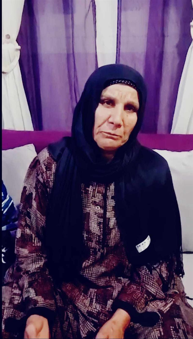 والدة الشاب،فيتو