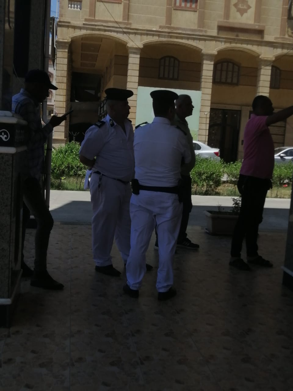 غلق وتشميع 7 منشآت مخالفة