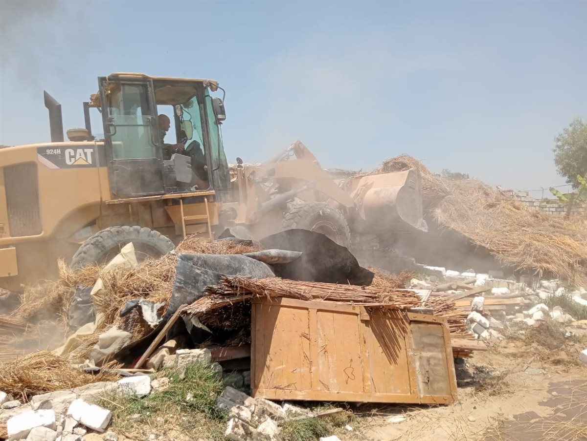 جانب من أعمال الإزالة، فيتو