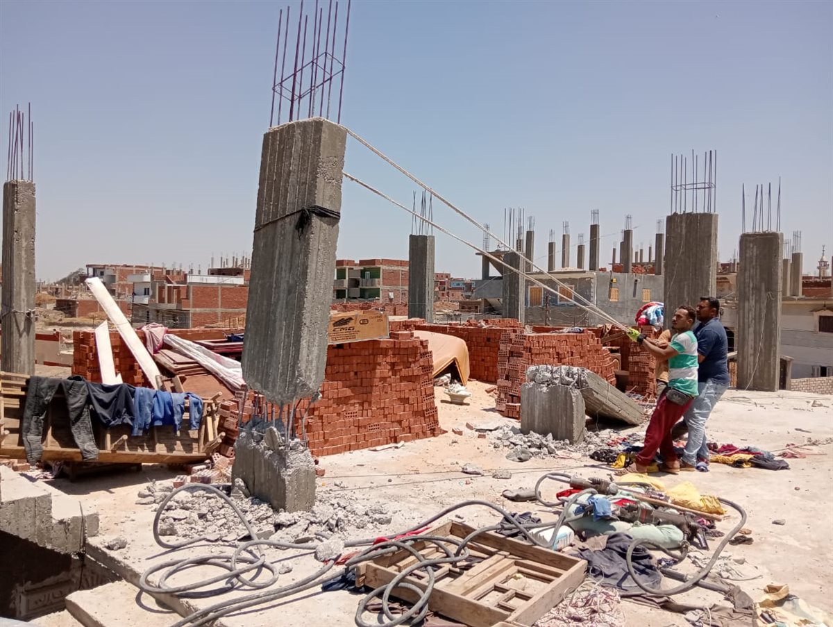 جانب من أعمال الإزالة، فيتو