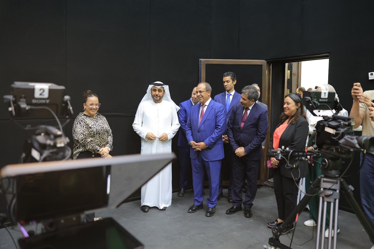 رئيس جامعة حمدان بن محمد في الجامعة البريطانية 