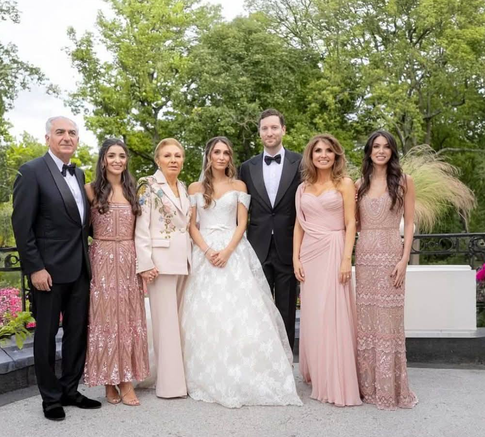 عائلة شاه إيران ورجل الأعمال اليهودي في حفل الزفاف، فيتو