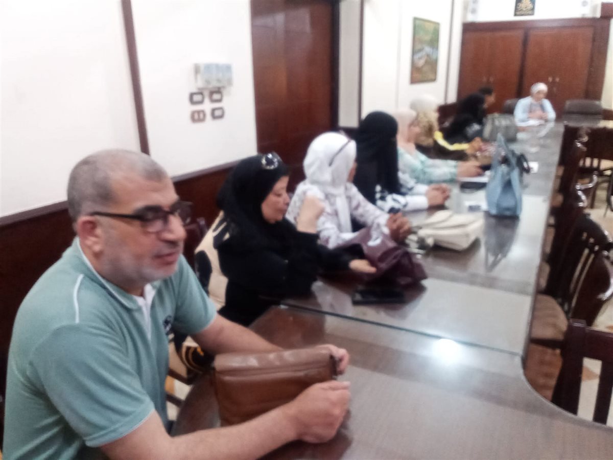 جانب من الاجتماع، فيتو