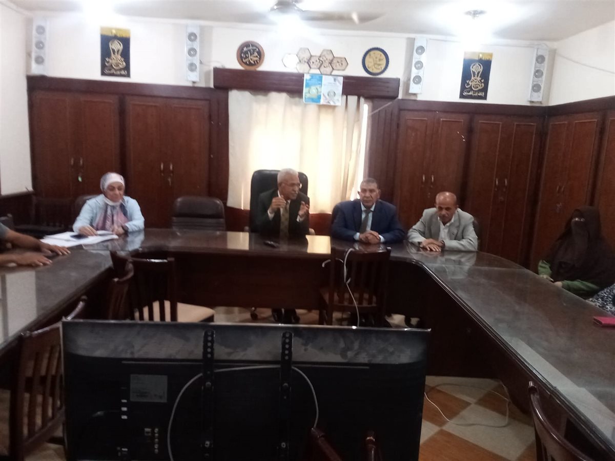 جانب من الاجتماع، فيتو