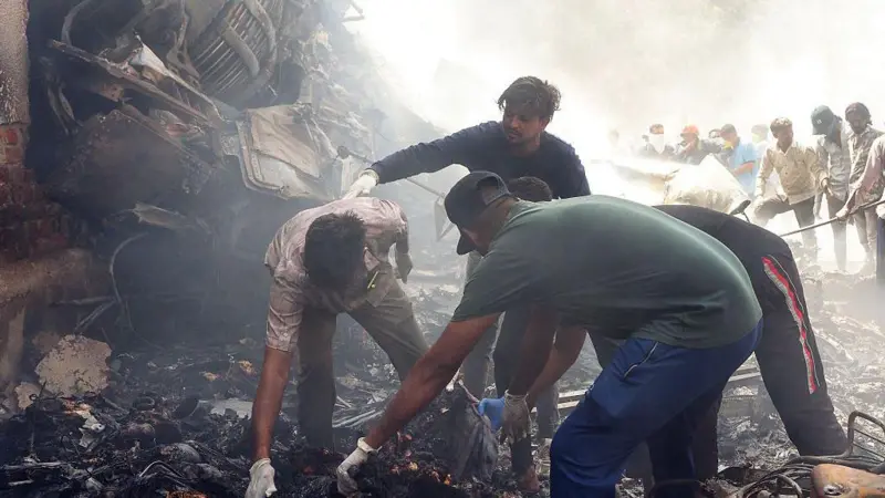 حادث تحطم طائرة ركاب هندية ، فيتو 