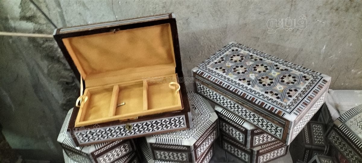 صناعة الصدف في الدرب الاحمر 