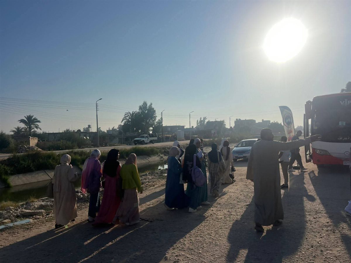 جانب من توفير الاتوبيسات، فيتو