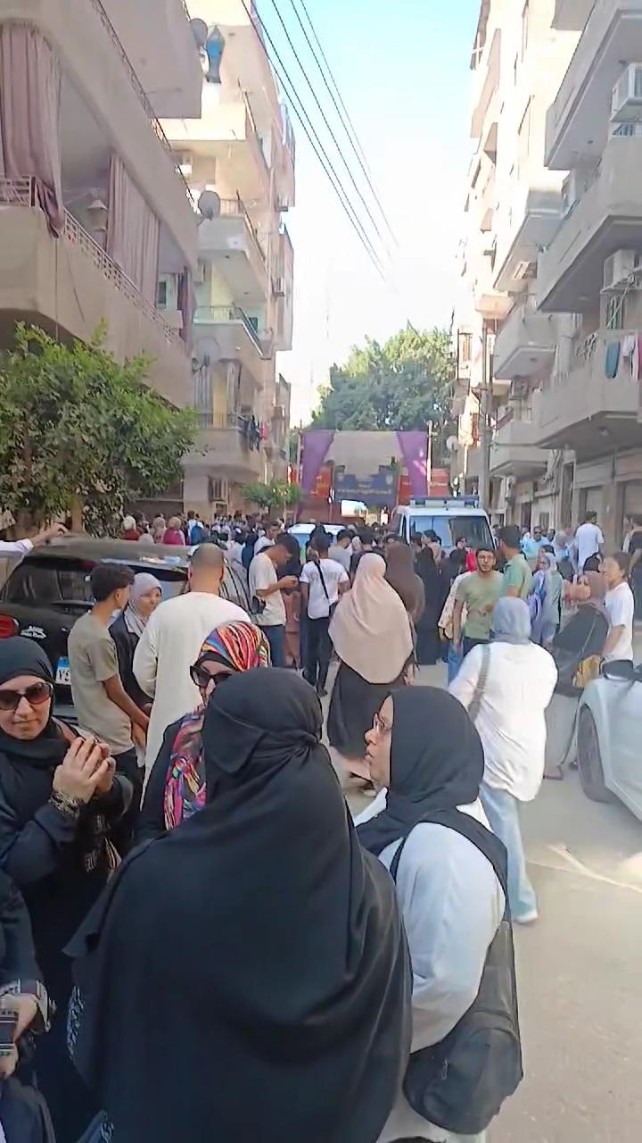 ارتياح بين طلاب الثانوية العامة بالشرقية بعد أداء امتحاني