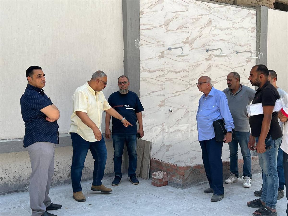 الصبروط يتفقد استعدادات افتتاح حمام السباحة بنزل الجيزة الدولي 
