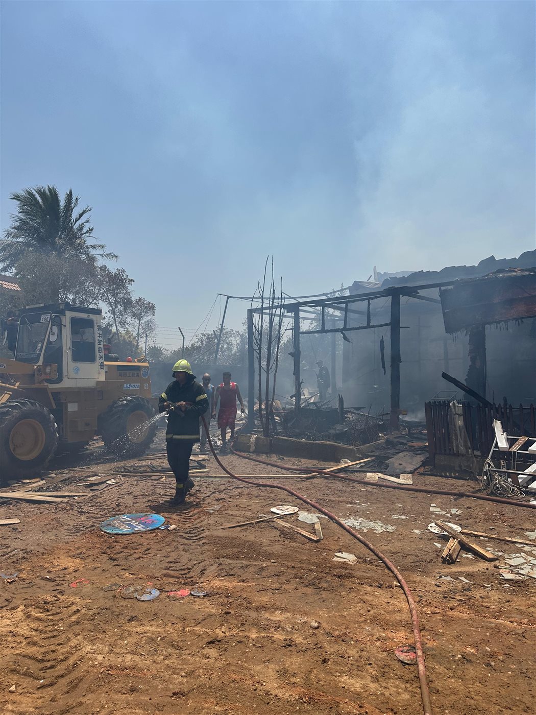 حريق  مخزن شركة دعاية بالعبور، القليوبية،فيتو