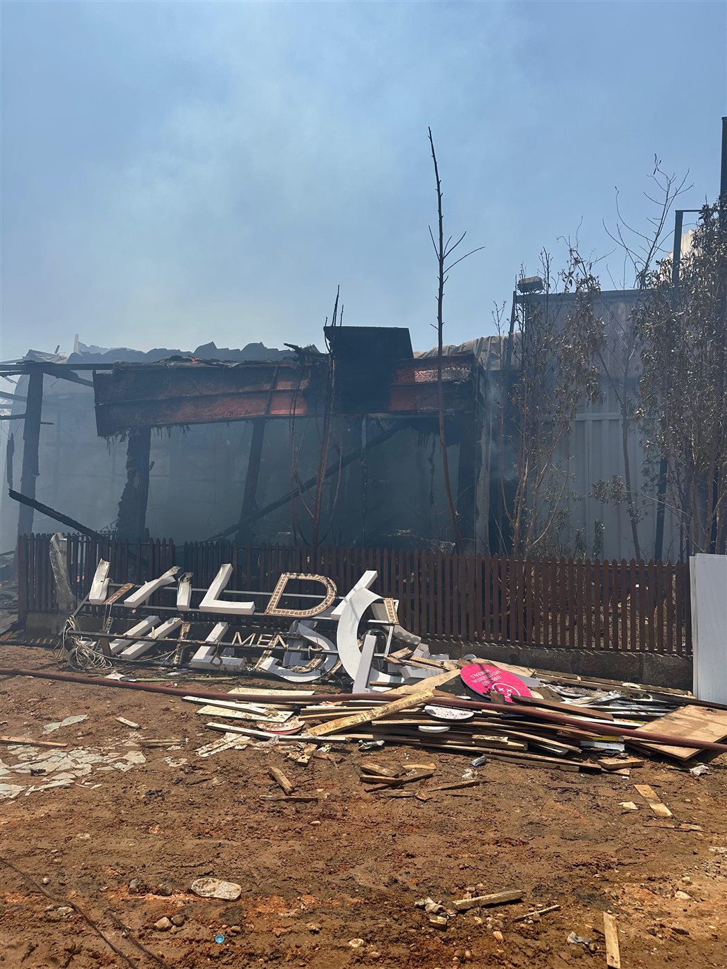 حريق  مخزن شركة دعاية بالعبور، القليوبية،فيتو